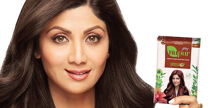 Hair Color vs Henna Which one is better  Garnier India