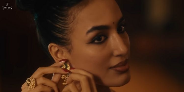 Tanishq Embraces the Spirit of Diwali: 'Dharohar' Collection Rekindles  India's Timeless Traditions - GrowNxt Digital