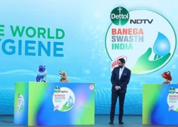 Dettol Banega Swasth India marks World Toilet Day with Muppets KK Kitanu and Neela Jadugar