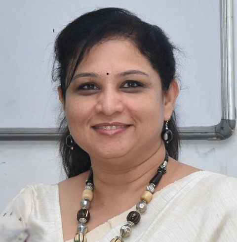 Prof.(Dr.) Manali Londhe